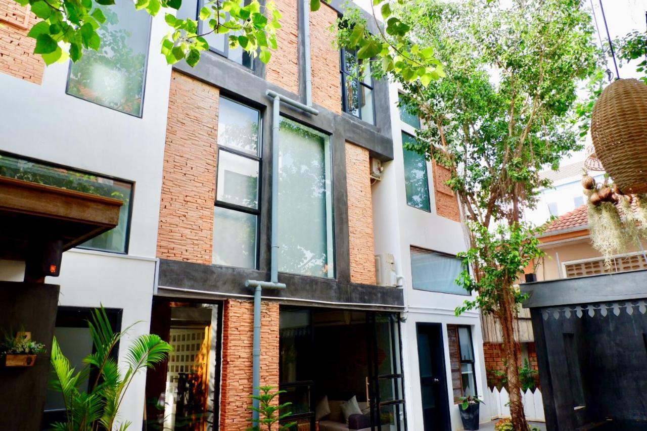 1004 Boutique Hotel Siem Reap Esterno foto