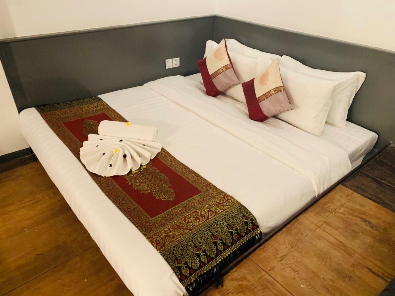1004 Boutique Hotel Siem Reap Esterno foto